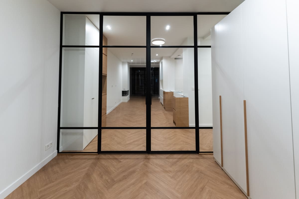 Sfeervolle woonkamer met maatwerk